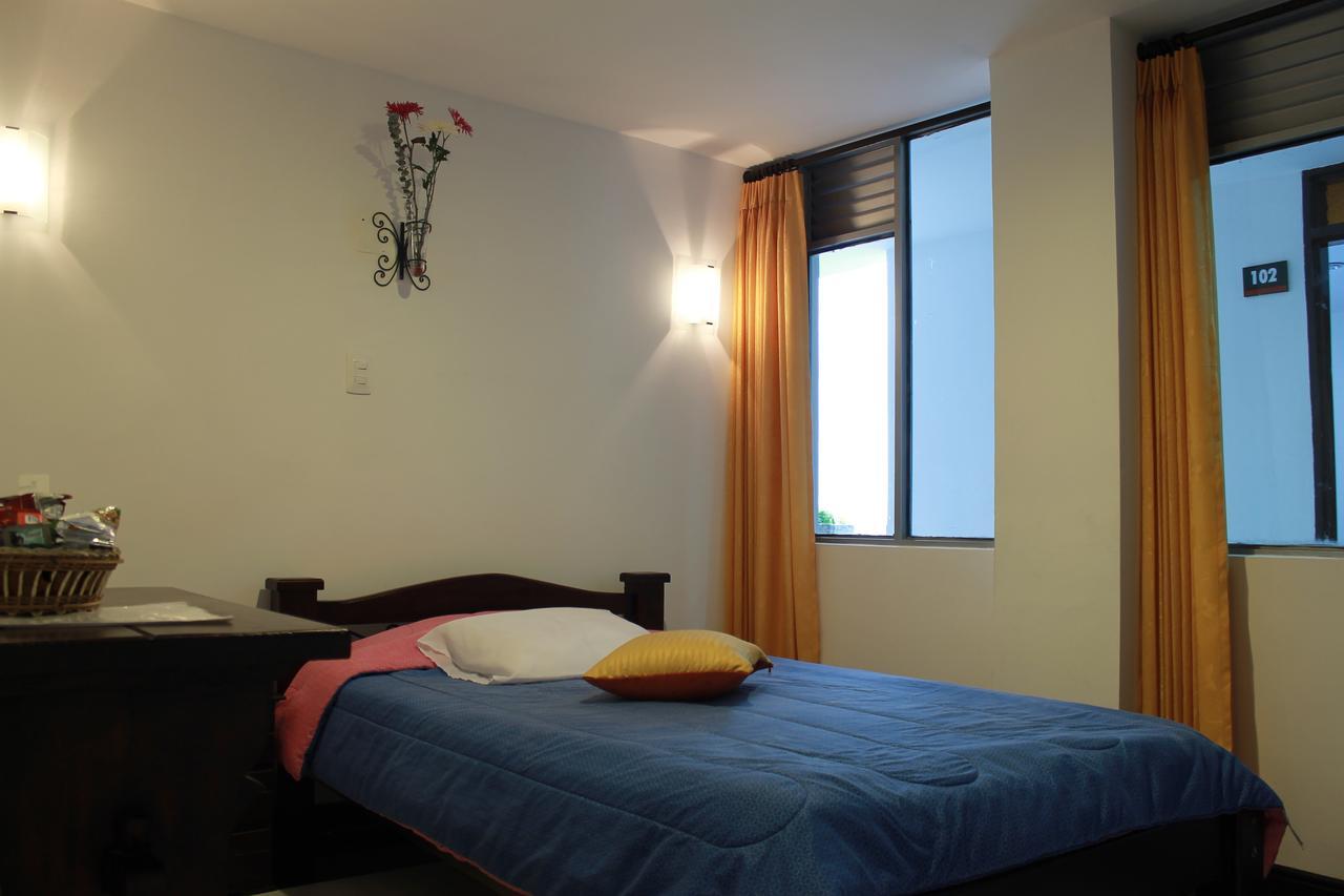 Hotel Royal Suite Manizales Exteriör bild