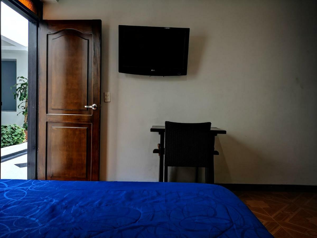 Hotel Royal Suite Manizales Exteriör bild